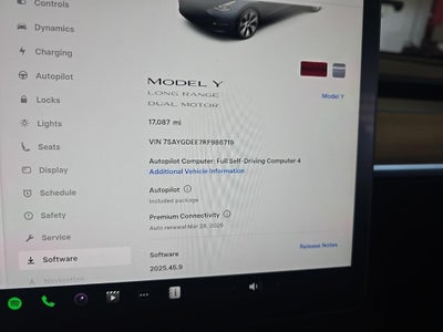 2024 Tesla Model Y Long Range