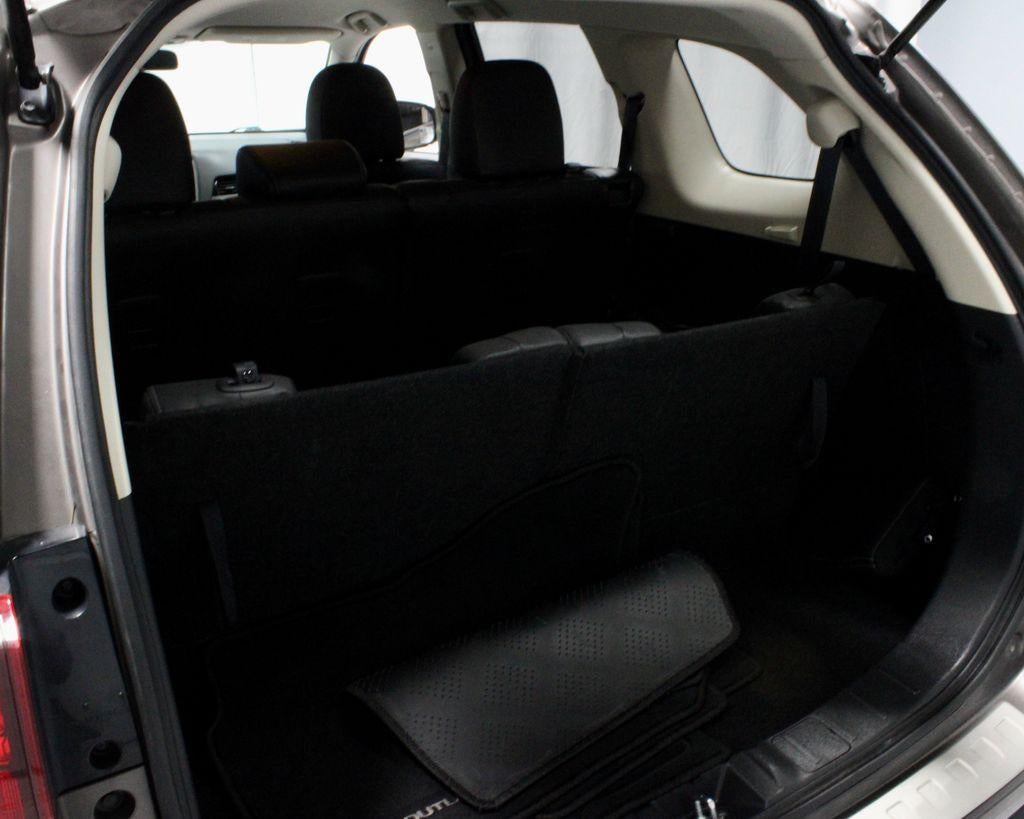 2019 Mitsubishi Outlander Base