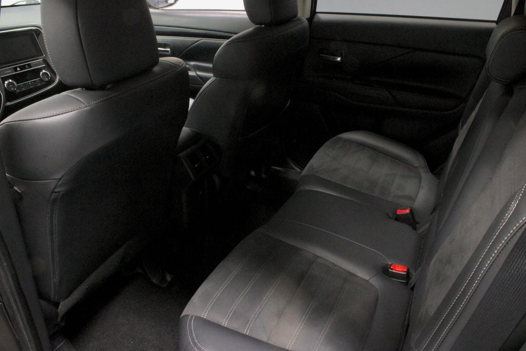 2019 Mitsubishi Outlander Base