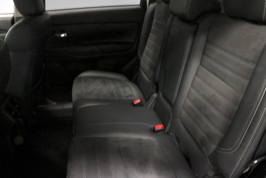 2019 Mitsubishi Outlander Base