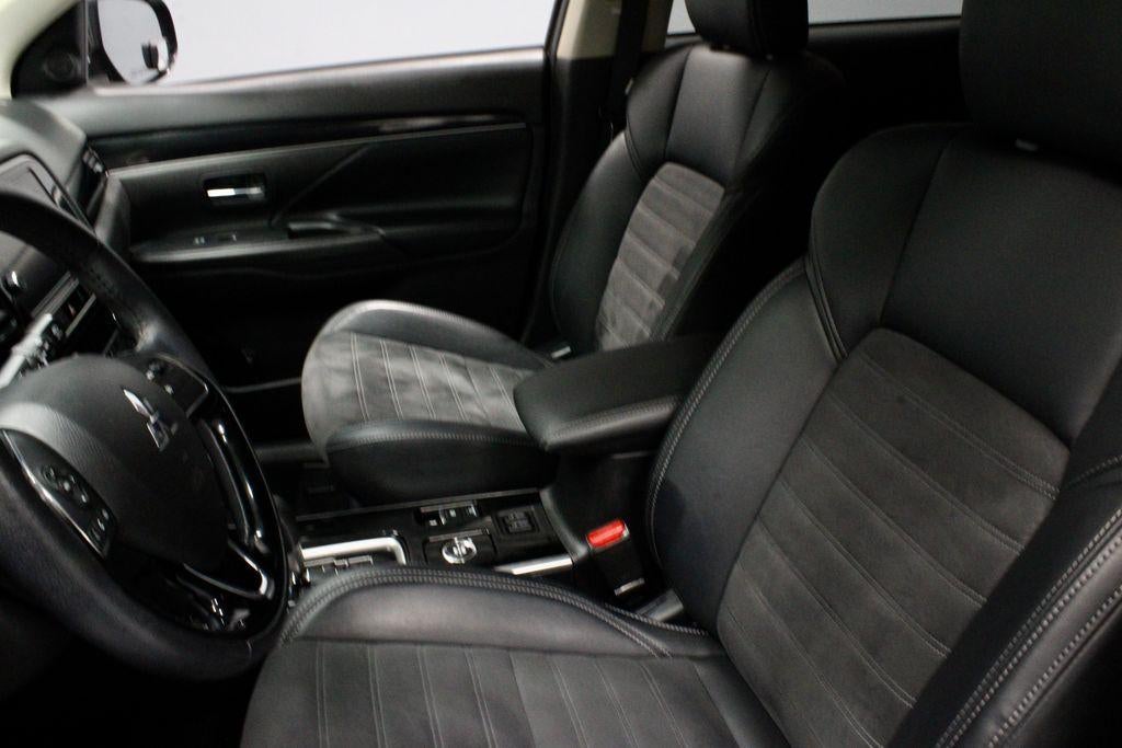 2019 Mitsubishi Outlander Base