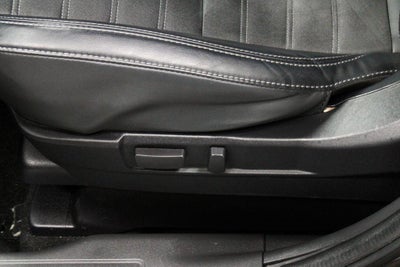 2019 Mitsubishi Outlander Base