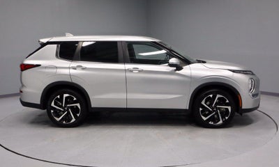 2022 Mitsubishi Outlander ES