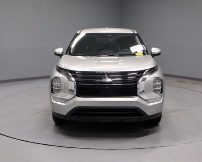 2022 Mitsubishi Outlander ES