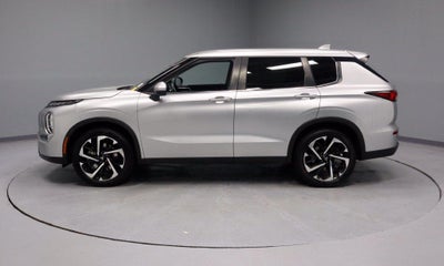 2022 Mitsubishi Outlander ES