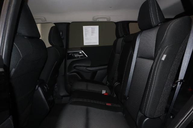 2022 Mitsubishi Outlander ES