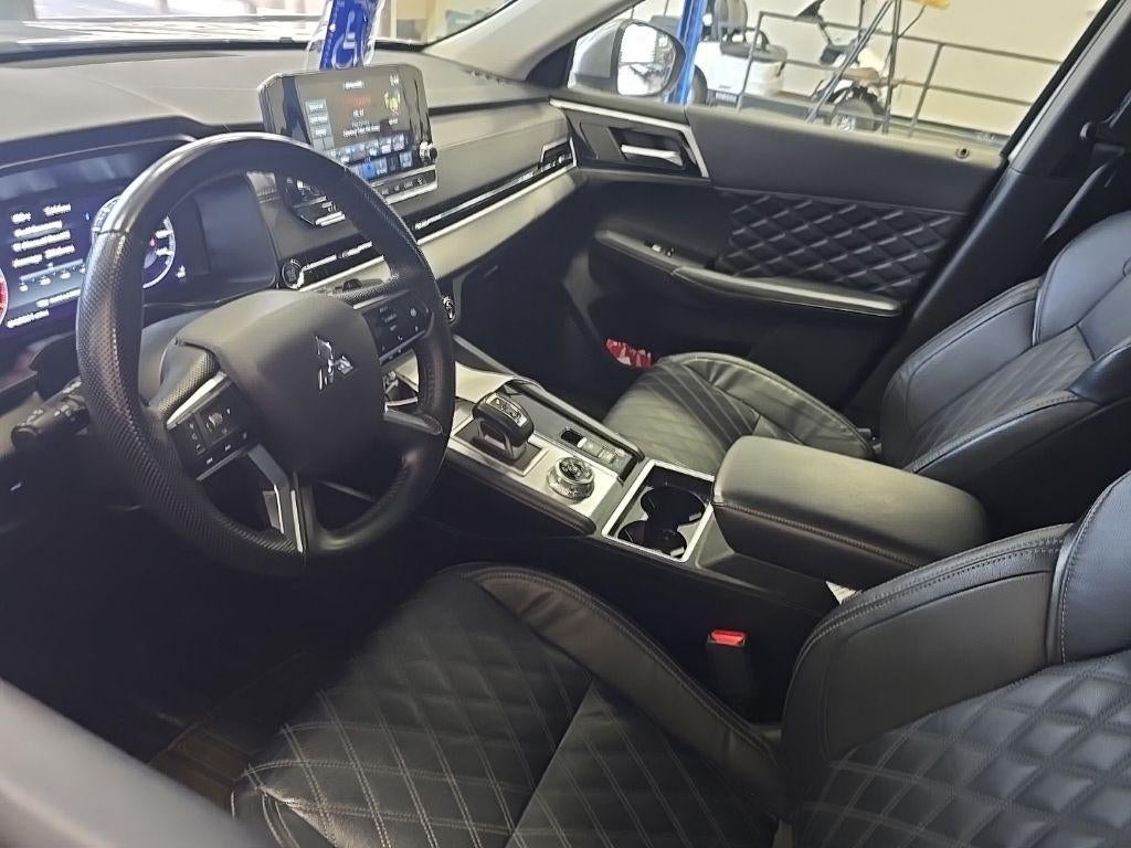 2023 Mitsubishi Outlander SEL
