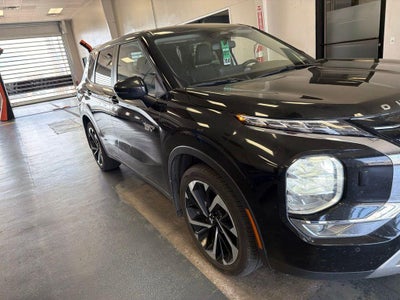 2023 Mitsubishi Outlander PHEV Base