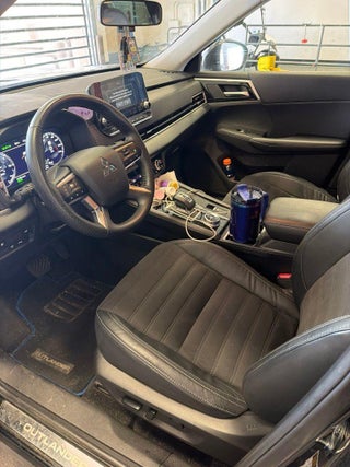 2023 Mitsubishi Outlander PHEV Base
