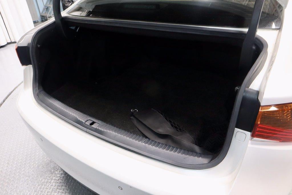 2019 Lexus IS 300 300
