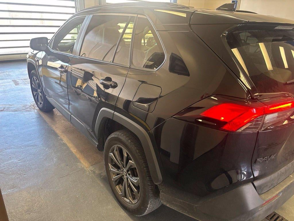 2022 Toyota RAV4 XLE Premium