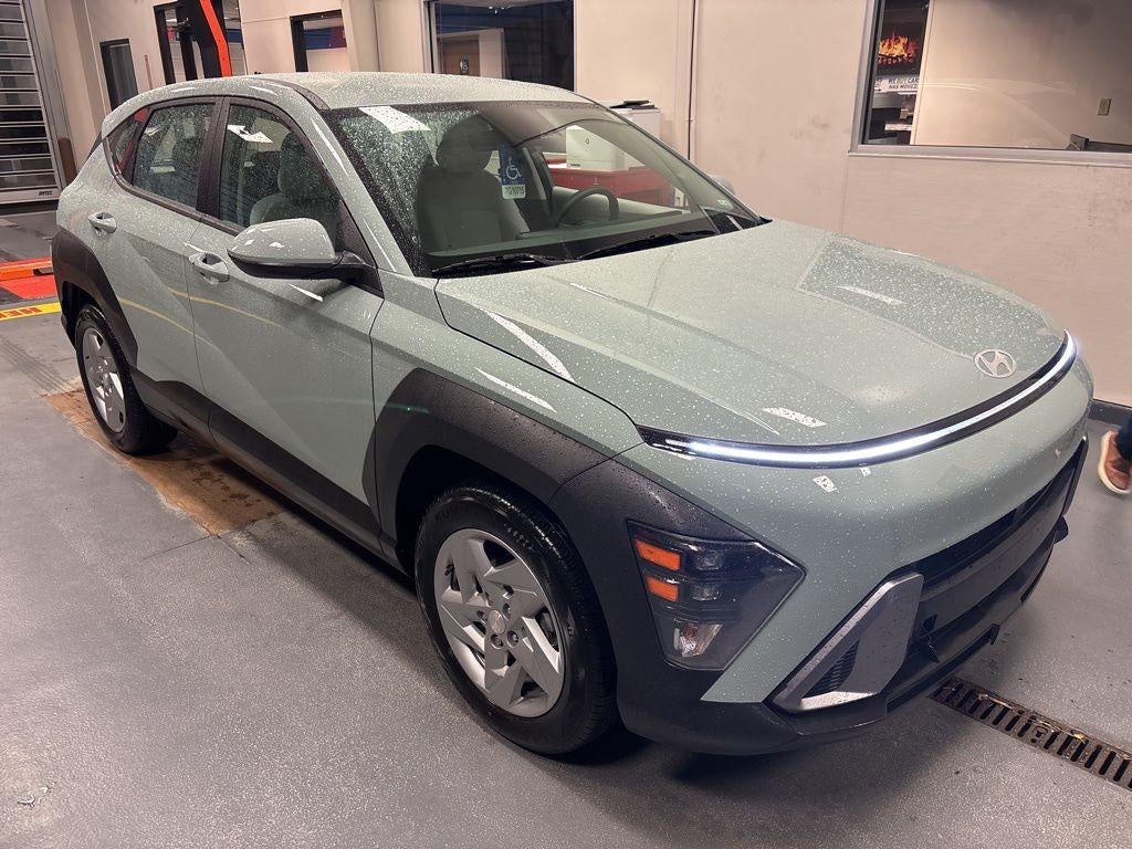 2025 Hyundai KONA SE