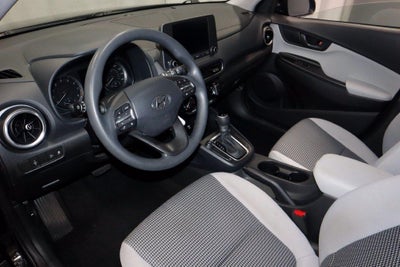 2023 Hyundai KONA SE