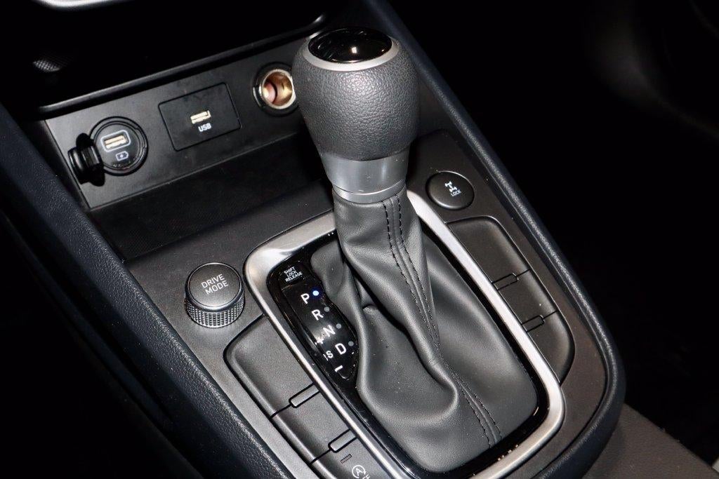 2023 Hyundai KONA SE