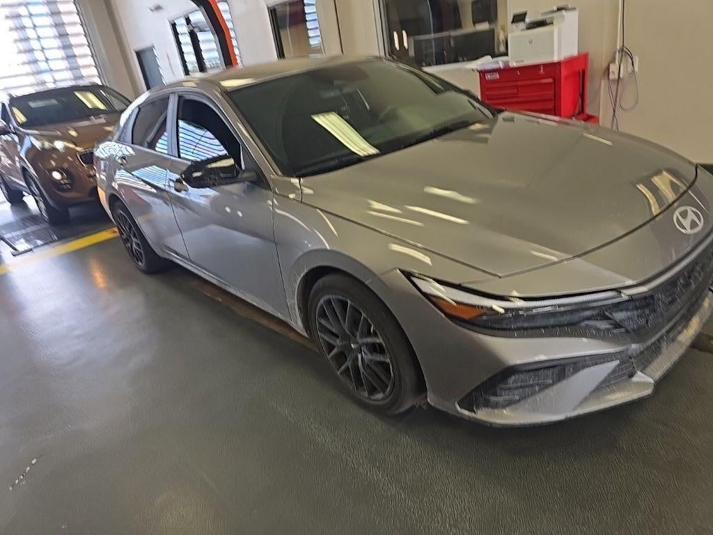 2025 Hyundai Elantra 2.0 SEL Sport IVT's photo
