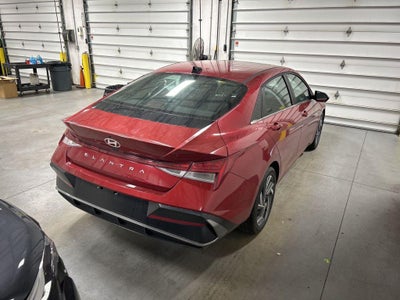 2025 Hyundai ELANTRA SEL Convenience
