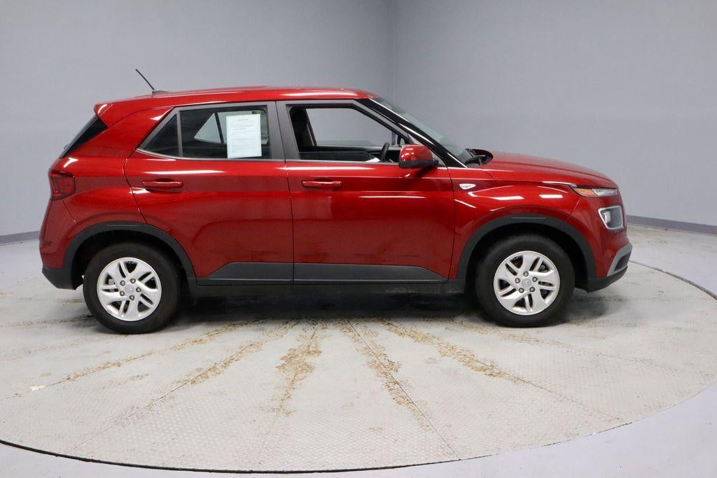 2025 Hyundai VENUE SE