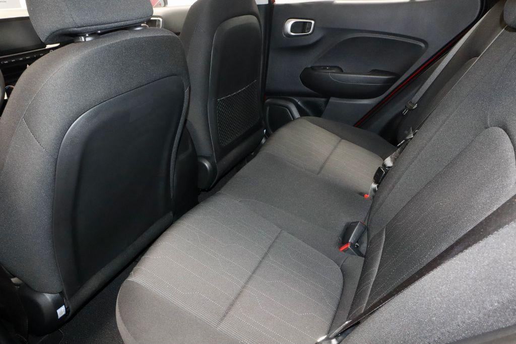 2025 Hyundai VENUE SE