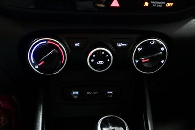 2025 Hyundai VENUE SE