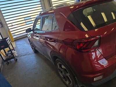 2025 Hyundai VENUE SEL