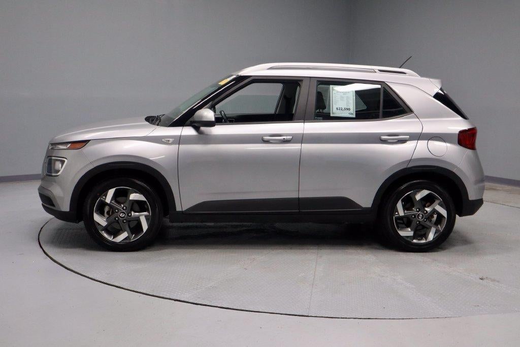 2024 Hyundai VENUE SEL