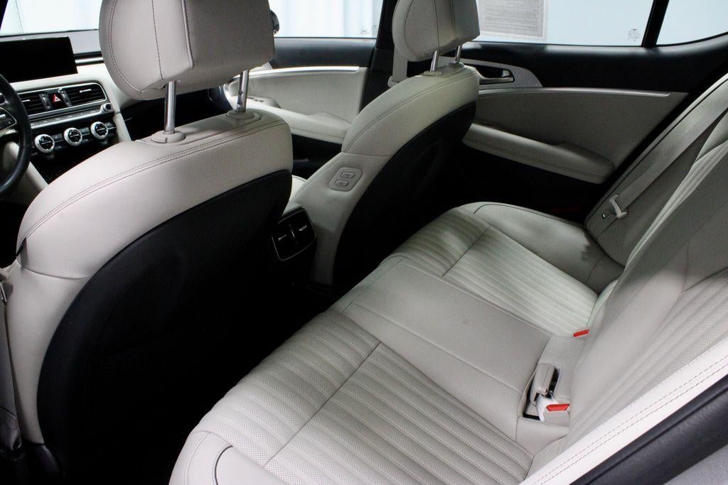 2023 Genesis G70 2.0T Sport Prestige
