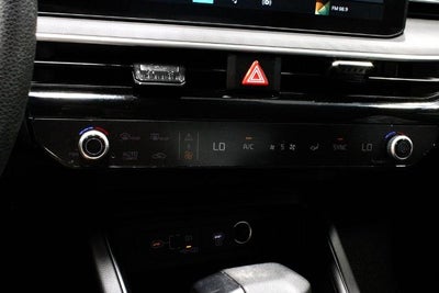 2025 Kia K5 LXS