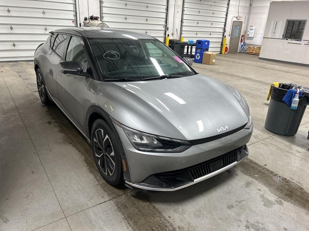 2022 Kia EV6 Wind