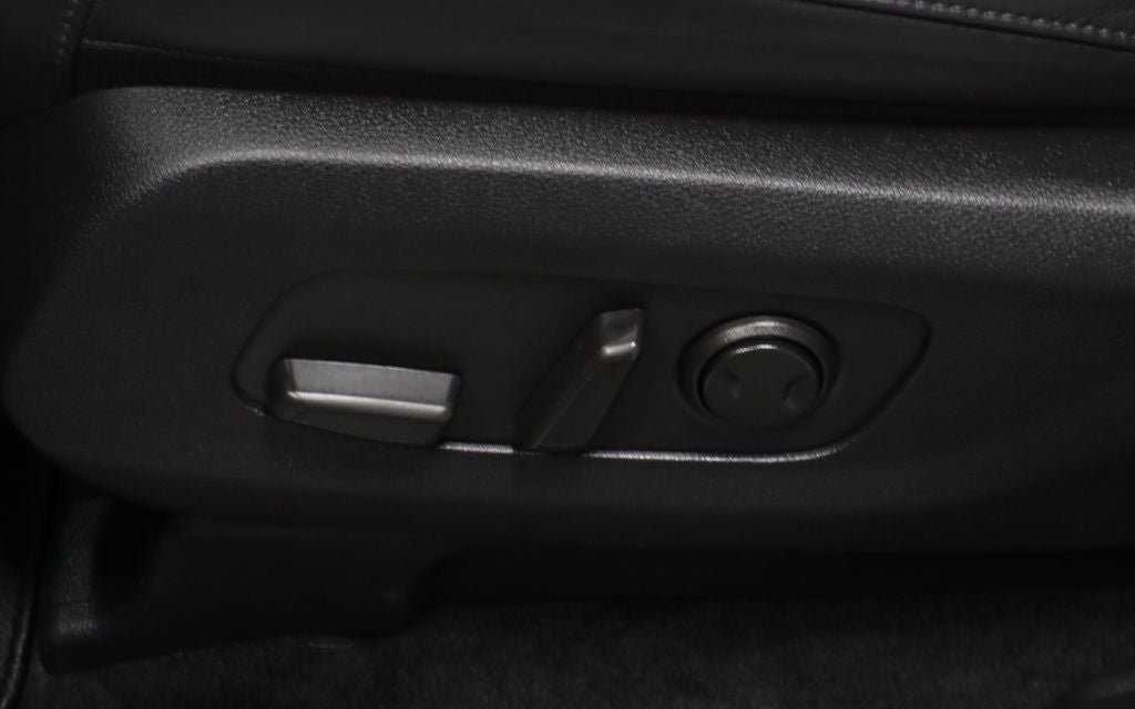 2024 Kia Carnival LX Seat Package