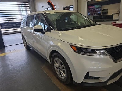 2023 Kia Carnival LX