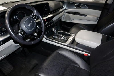 2024 Kia Carnival LX Seat Package