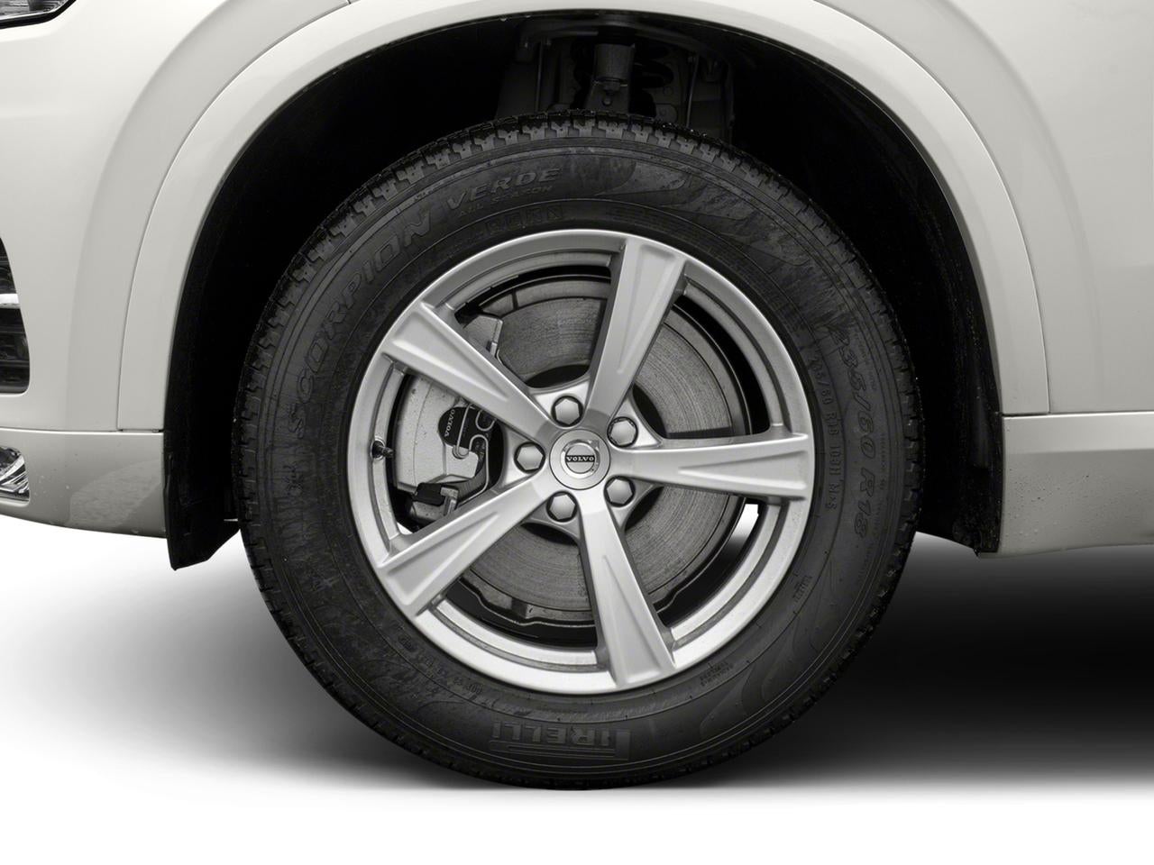 2018 Volvo XC90 T6 Momentum