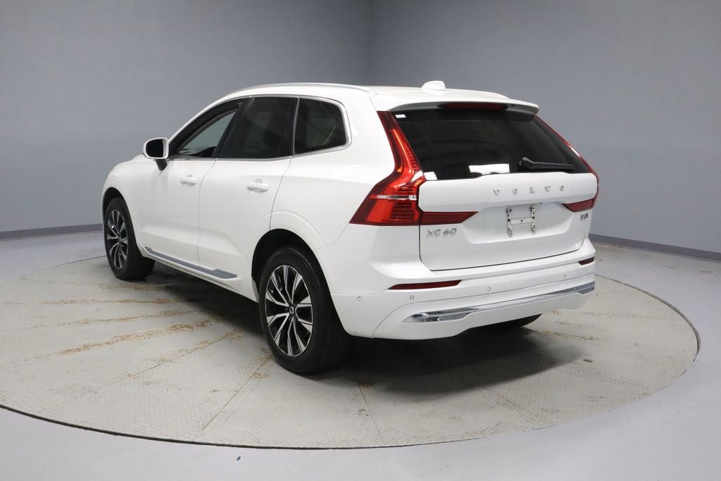 2023 Volvo XC60 B5 Plus Bright Theme