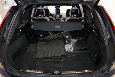 2025 Volvo XC90 B5 Plus