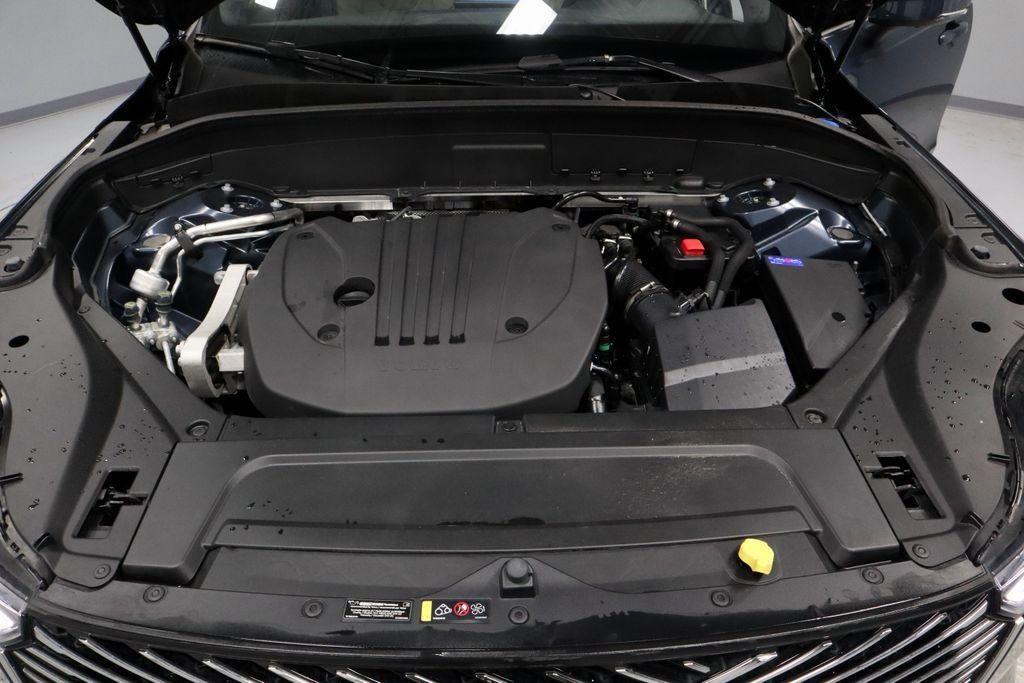 2025 Volvo XC90 B5 Plus