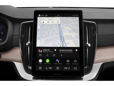 2025 Volvo XC90 B5 Plus