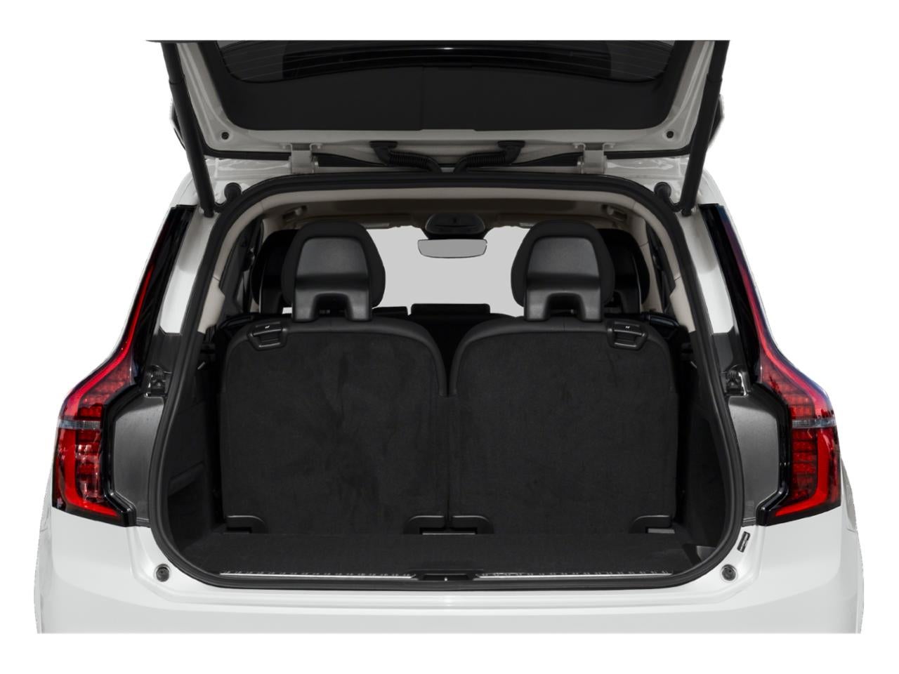 2025 Volvo XC90 B5 Plus